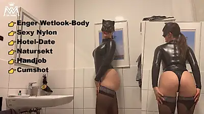 User fully pissed and milked in a tight wetlook bodysuit!!