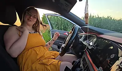 Mega wet smacking orgasm in the car 🥵