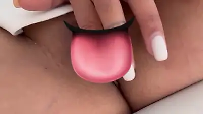 Creamy pussy leaks out and is penetrated with the dildo until I cum 💦💦👅