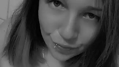 We gingen aan tafel zitten. 