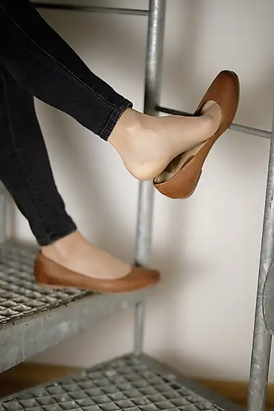 Close-ups - ballerinas - nylons and jeans