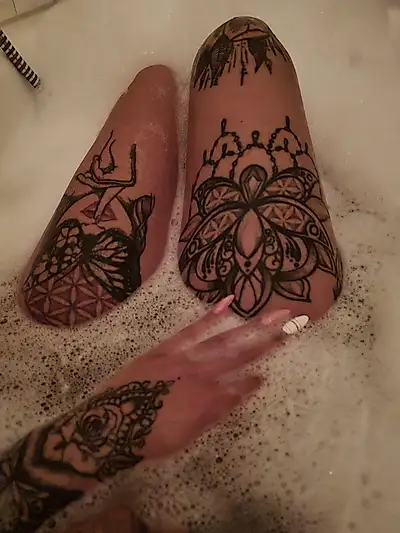 Come bathe with me 🛁 🤍🔥😵