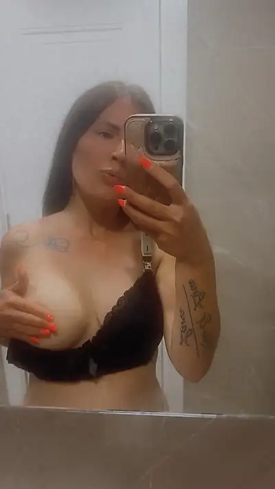 Juliaofficial 