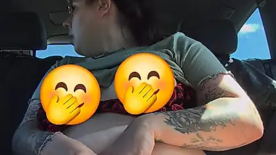 Hot stopover in the back seat 💦