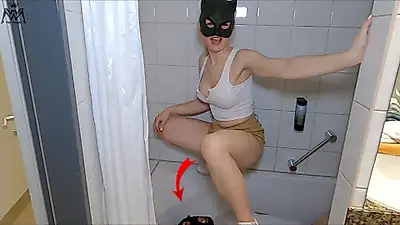 User P**s Meeting #6 The golden shower slave,