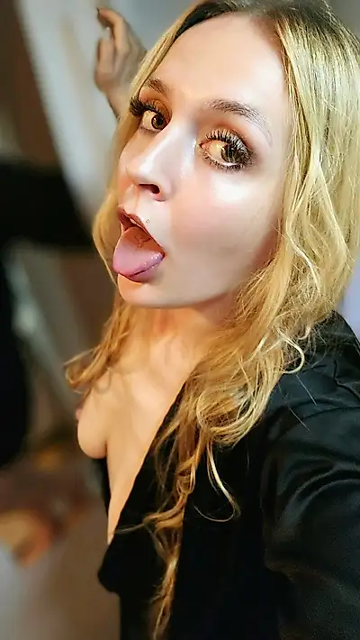 Geile Grüße und harte Nippel zum Wochenende 