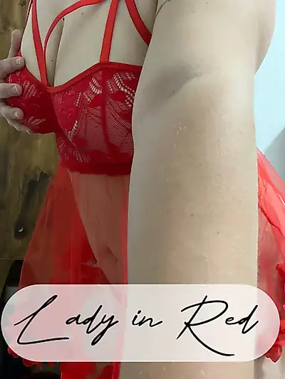 Lady in Red❤️