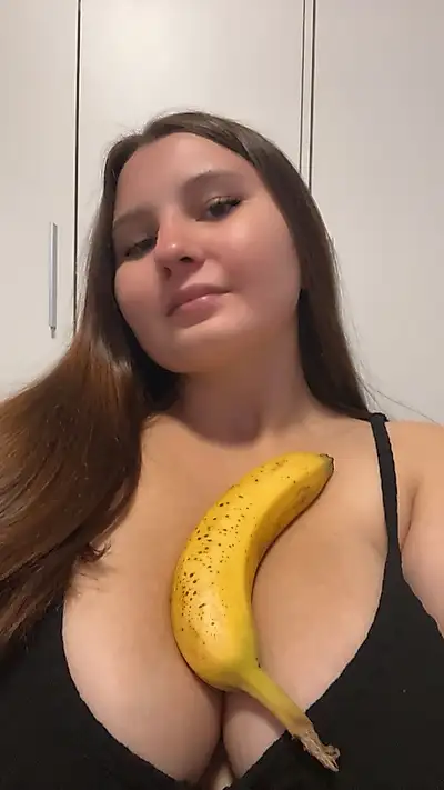 Banana video 🍌💦 Masturbation with a banana🍌😱😳💦