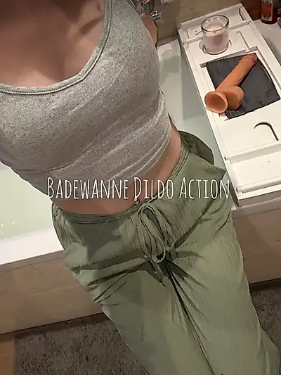 Badewanne Dildo Action