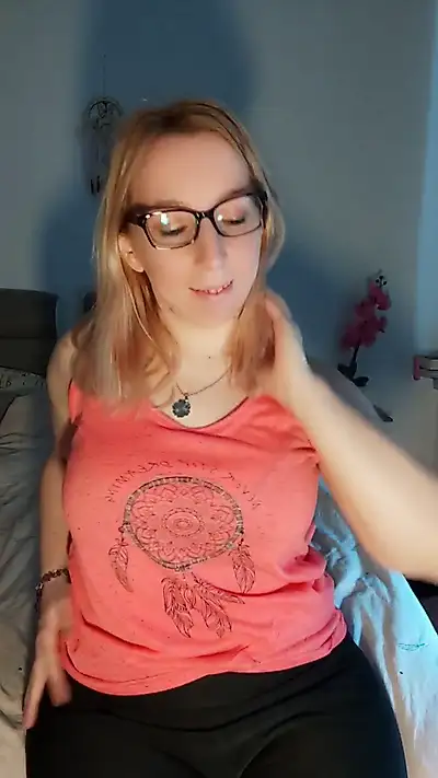 Orgasm with the Pastel dildo