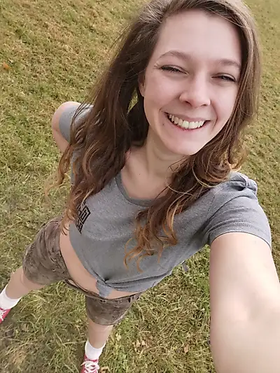 Spontaneous selfies costume