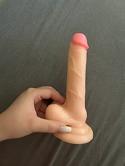 Lust auf mein neues Spielzeug bekommen😏