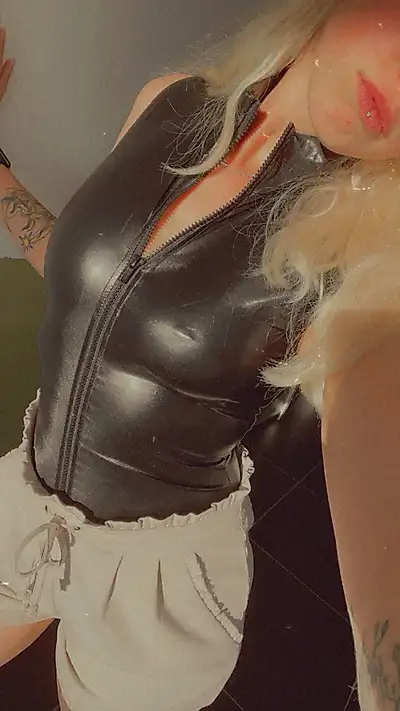 I wonder what I would do with you… 😈