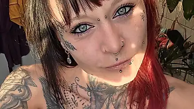 Sun on the skin, fire in the eyes 🔥🥵😏🤤