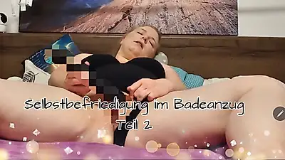 Ich habe einen neuen Badeanzug anprobiert und es mir vor dem schwimmen richtig besorgt