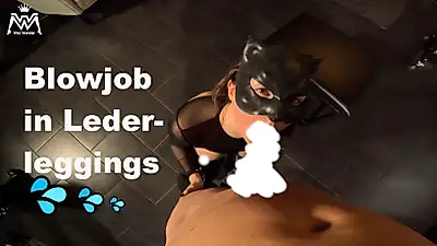 B**wjob in Leather Leggings💦