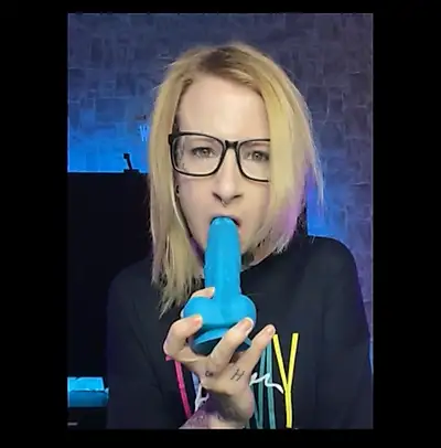 I'm feeling playful today 😋😘 Would you like to play with me? 😘 