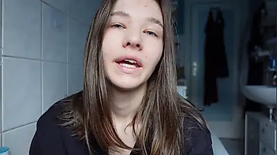 P**S-QUICKY!!! Look how the P**SE is dripping from my big SHAMPLES!  