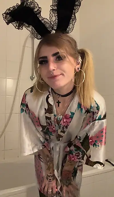 A little insight from the bathroom 💕