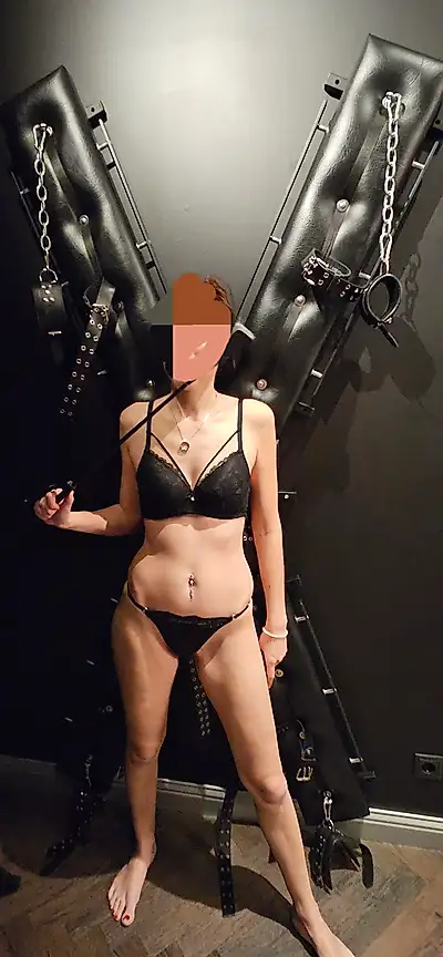 🥵💦My first time in a sex club 🥵💦