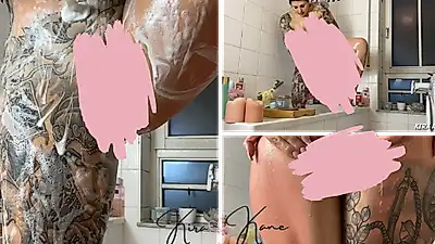 My pussy is being shaved! Everything smooth, everything hot! 