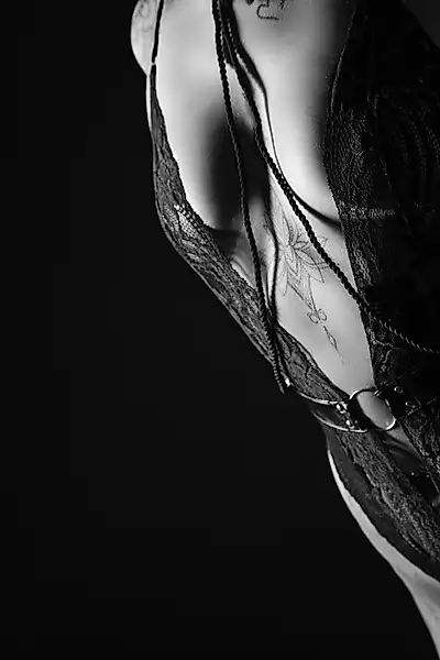 Akt, Altbau und Spitze 