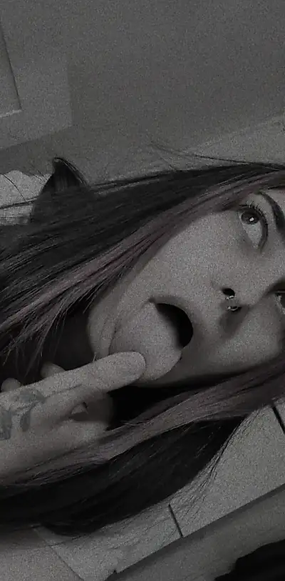 Private snaps from a MILF