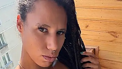 Le meilleur moment pour un nouveau départ, c'est maintenant. À bientôt sur le chat en direct ! 🌟