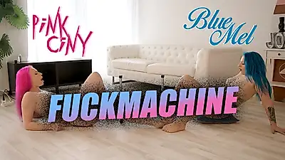 2 RAGAZZE MACCHINA DEL SESSO 