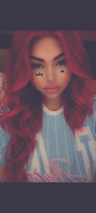 Leoniebigboobs