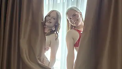 Deutsches Girl trifft auf s*xy Schweizerin 💦 heißes Duo im Hotel 