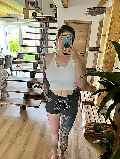 Let me see you stripped💥