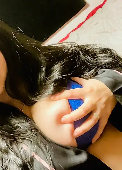 Hot lingerie pictures with a view of my wet M****i 😏😈