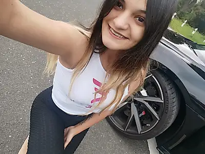 My spontaneous strip with the great Audi 😘