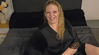 1.x Double dildo on the bed!! I'm going to try it out..... oh God!!