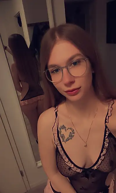 Sexy lingerie with lots and lots of nudity 😋💋 