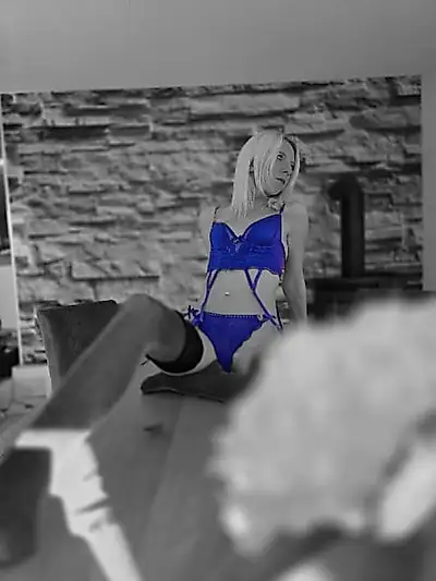 Mich schön f****n lassen auf dem  Esszimmer Tisch 