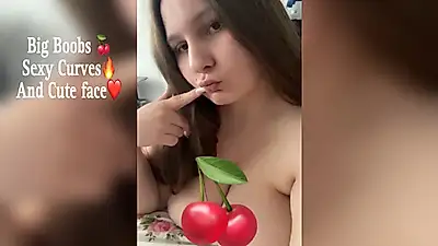 Tetas y cara🍒🔥 (85F) 🥵