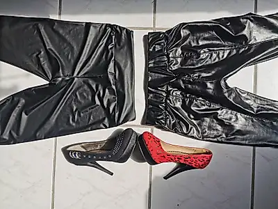 Leather or latex, which fits better?