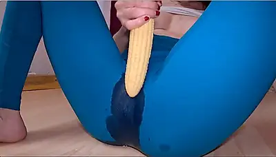 Hot squirt in my new leggings