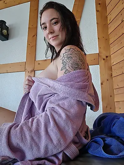 New NUDES from the sauna