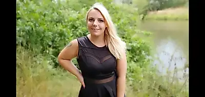 Sloppy Deept****t Outdoor am Fluss