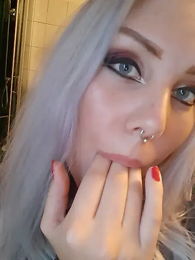 How many f***s can I fit in? 😱💦🔞 