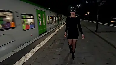 Public P**s Parade #4. P**serei on platform 2.