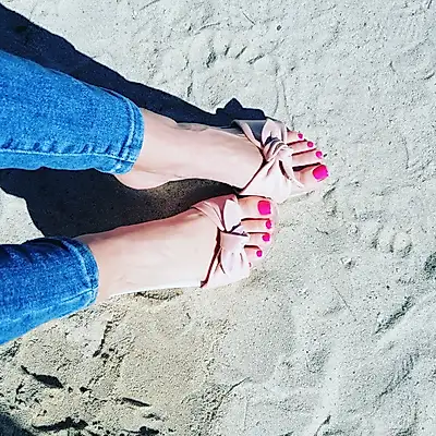 Attention foot fetishists 🦶