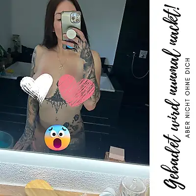 Bathing in the nude 🤭