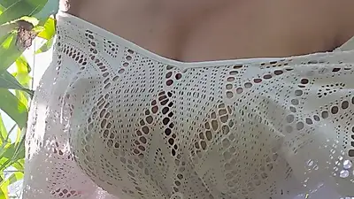 Hot summer day in the cornfield… 😏