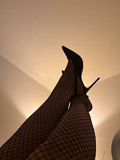 SexyYoungMilf01 