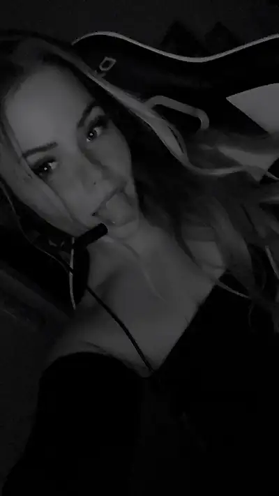 Dirty gamer girl shows you her naked, wet pussy