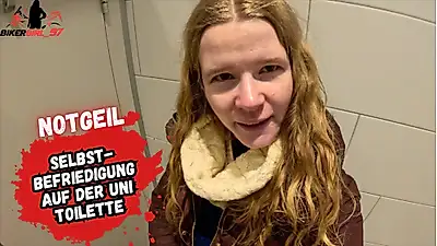Student S******e gets it on in the university toilet! 